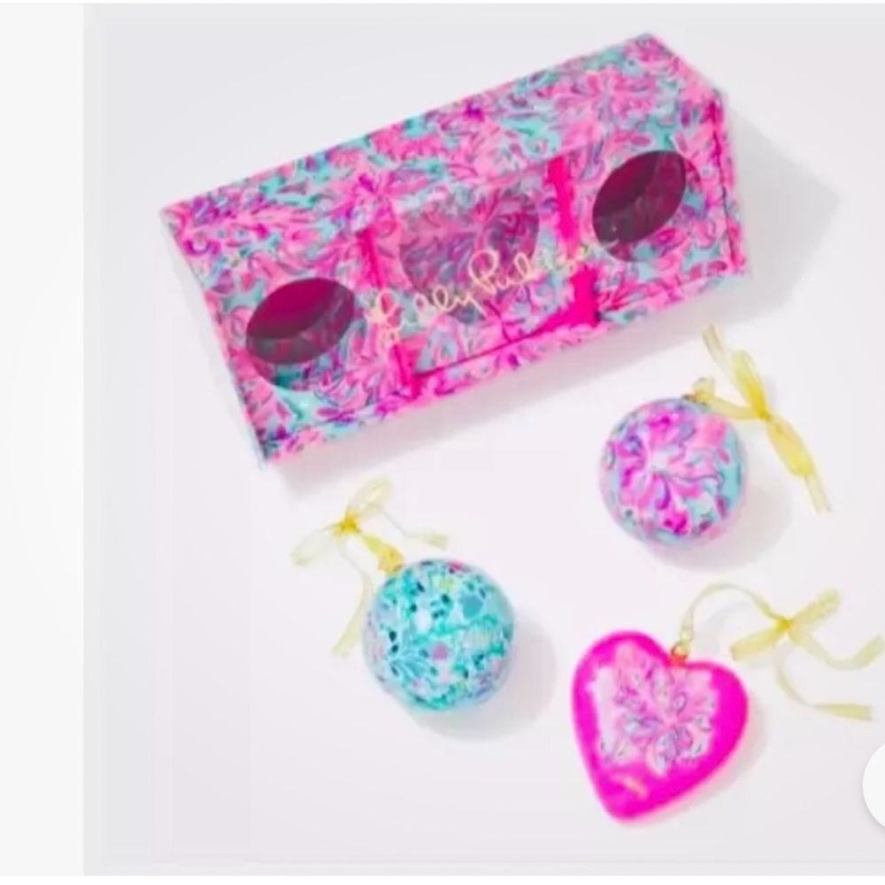 Lilly Pulitzer Heart To Heart Christmas Ornaments Pink Grenadine Herring Rumors